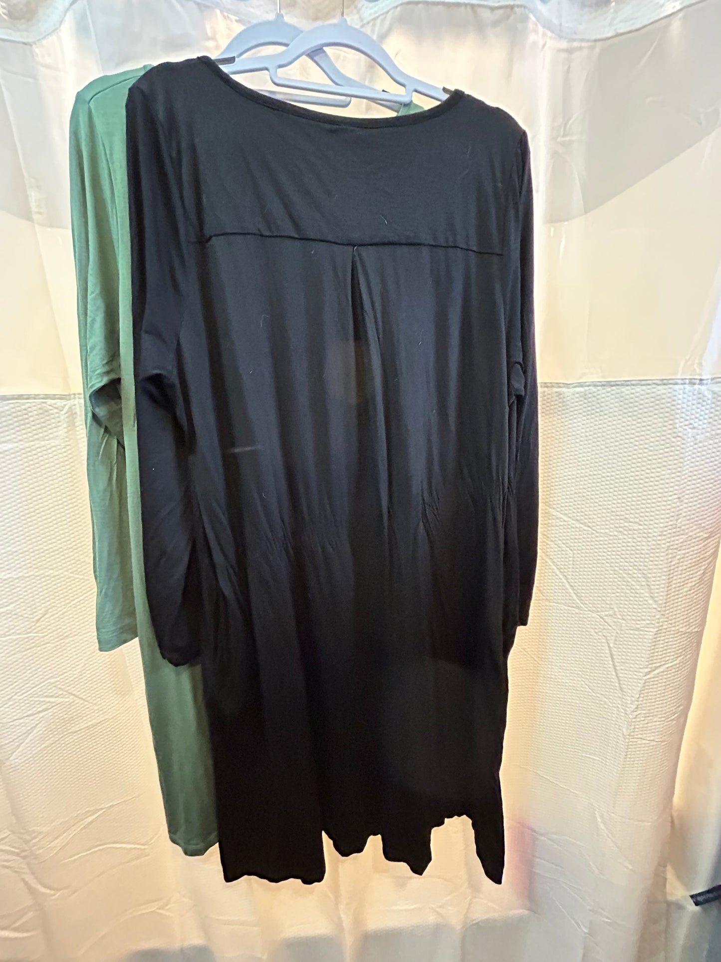 Used Wool& Rowena Dress Size XXL Long, Black