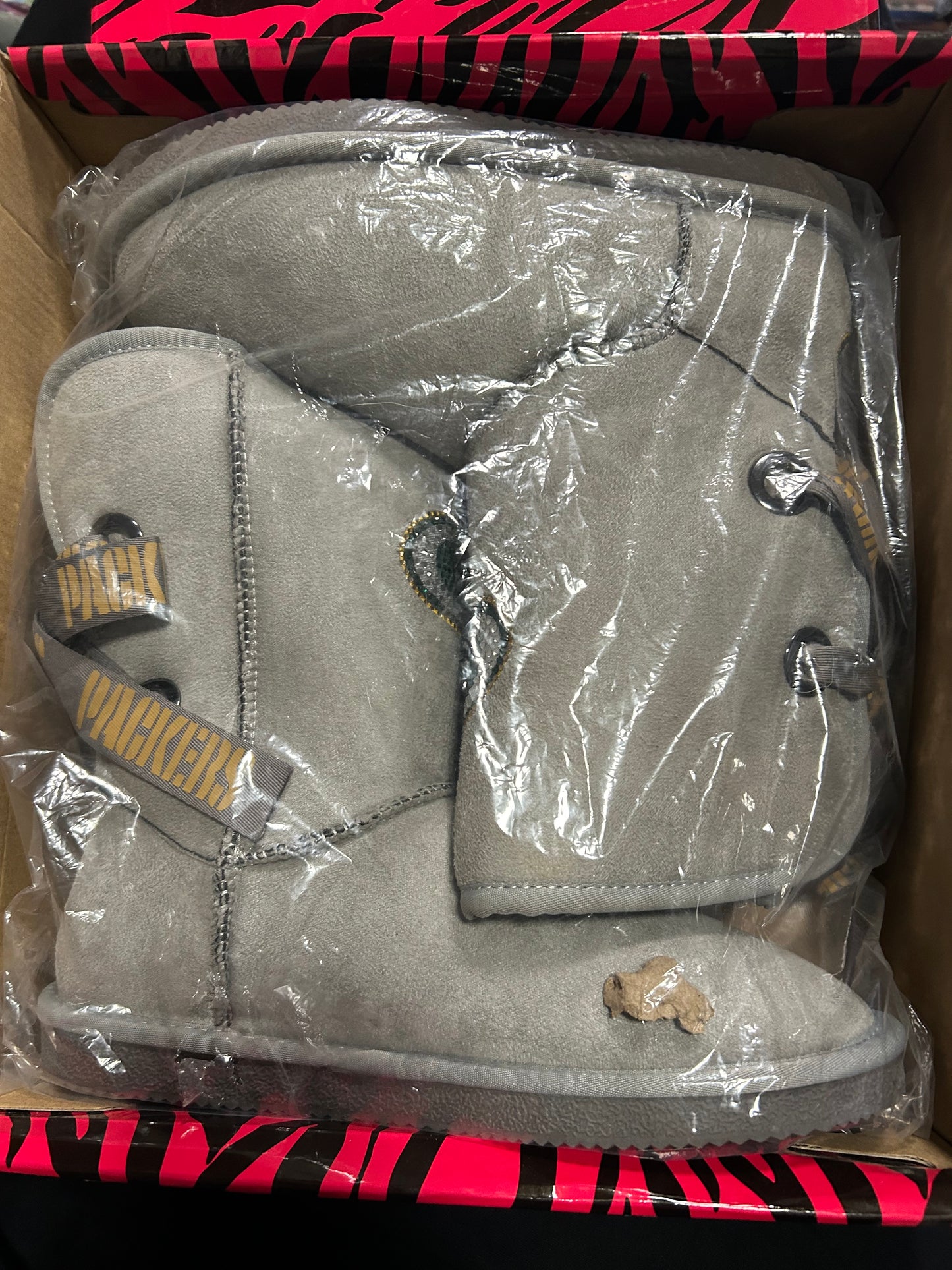 Rare Women's Green Bay Packer Plush Boots with Sparkle Logo, Size 9